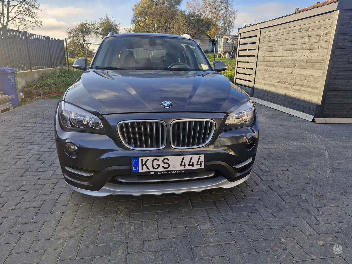 BMW X1 2014 — rear view