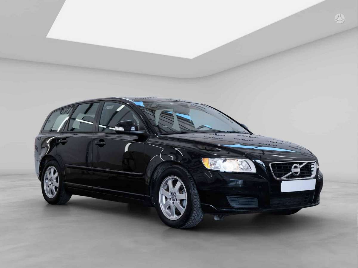 Volvo V50 2011 — engine 1600 cm³, 114 HP (84kW)