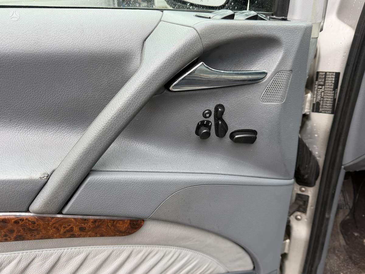 Mercedes-Benz Viano 2004 — photo 10