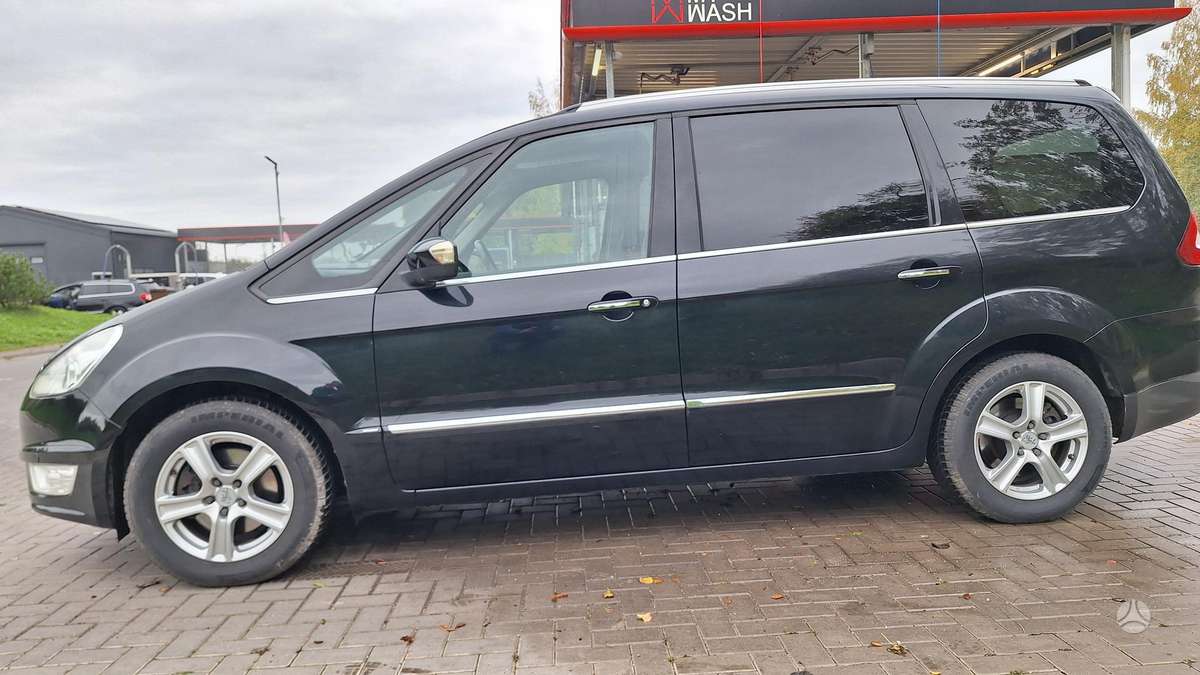 Ford Galaxy 2011 — photo 5