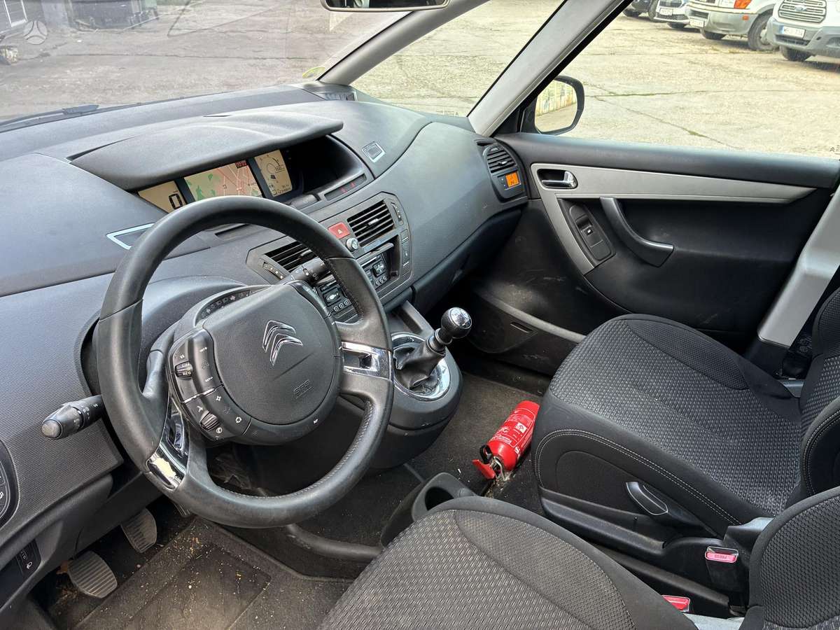 Citroen Grand 2011 — photo 14
