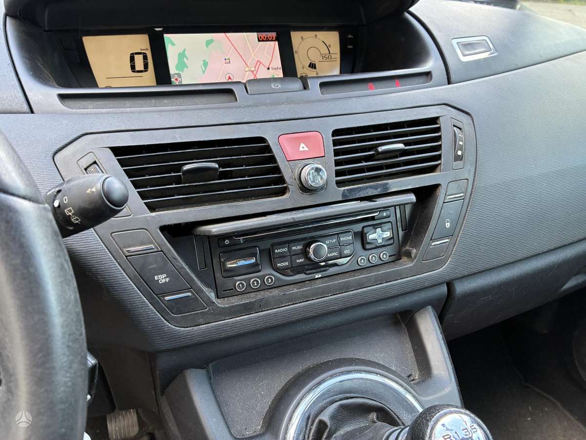 Citroen Grand 2011 — photo 16