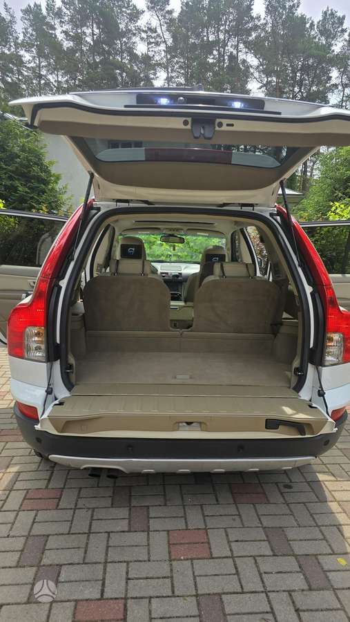 Volvo XC90 2008 — photo 19