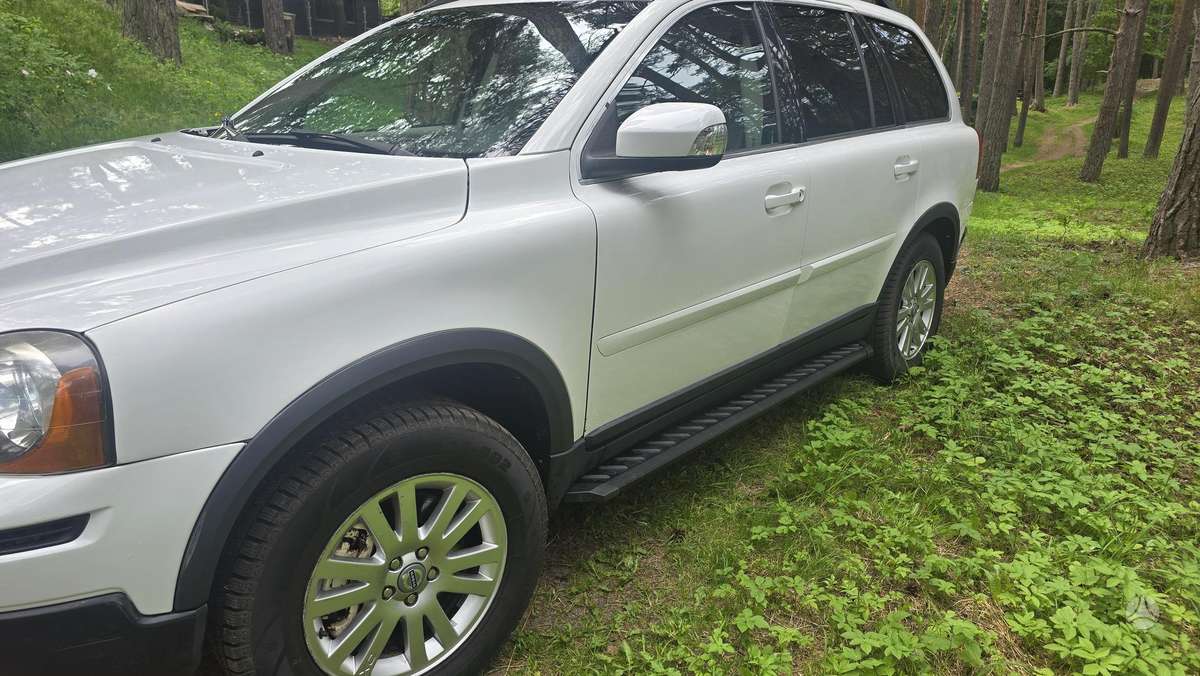 Volvo XC90 2008 — rear view