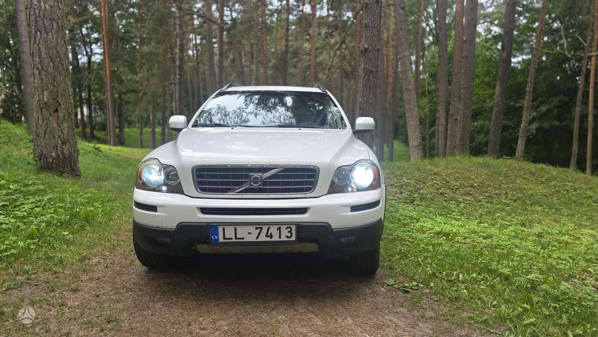 Volvo XC90 2008 — interior
