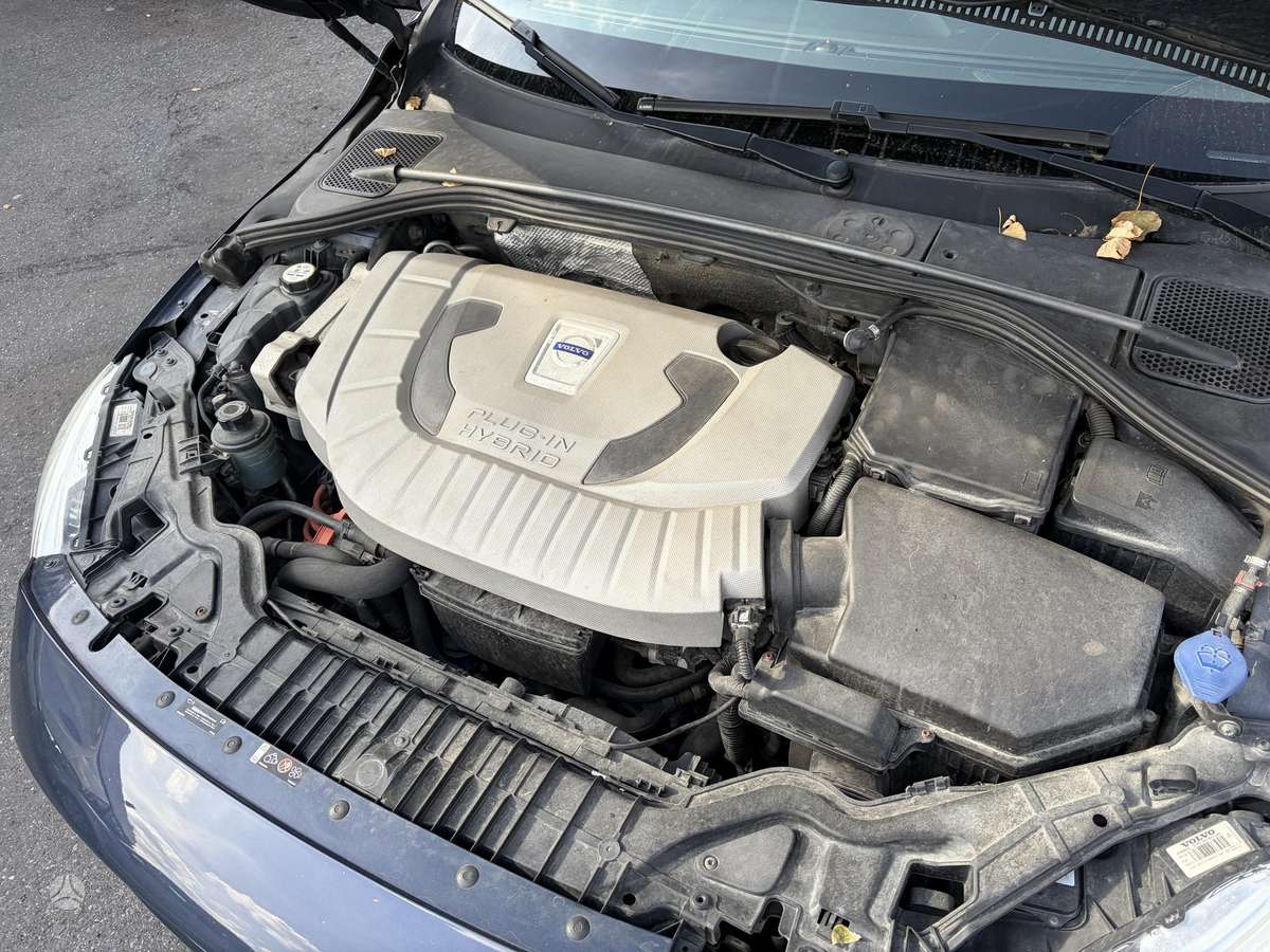 Volvo V60 2015 — фото 14