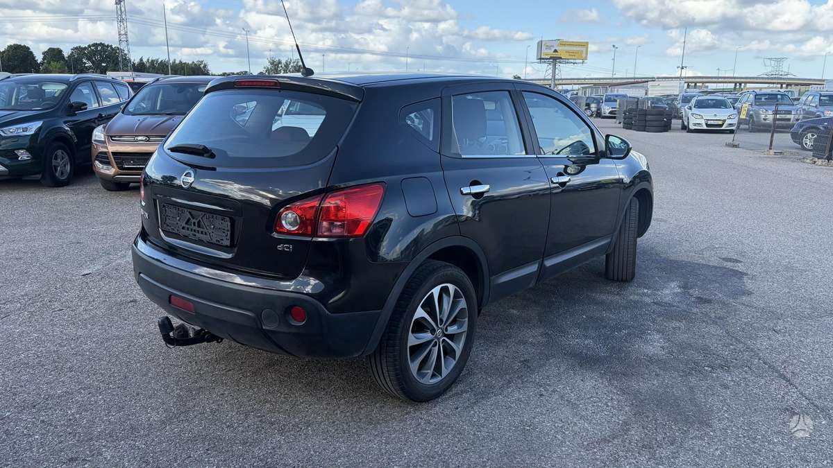 Nissan Qashqai 2009 — двигун 2000 cm³, 150 HP (110kW)