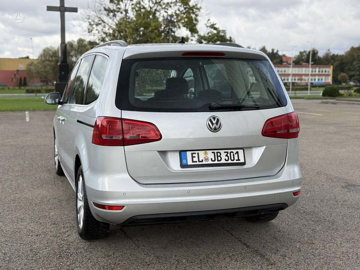 Volkswagen Sharan 2013 — фото 12
