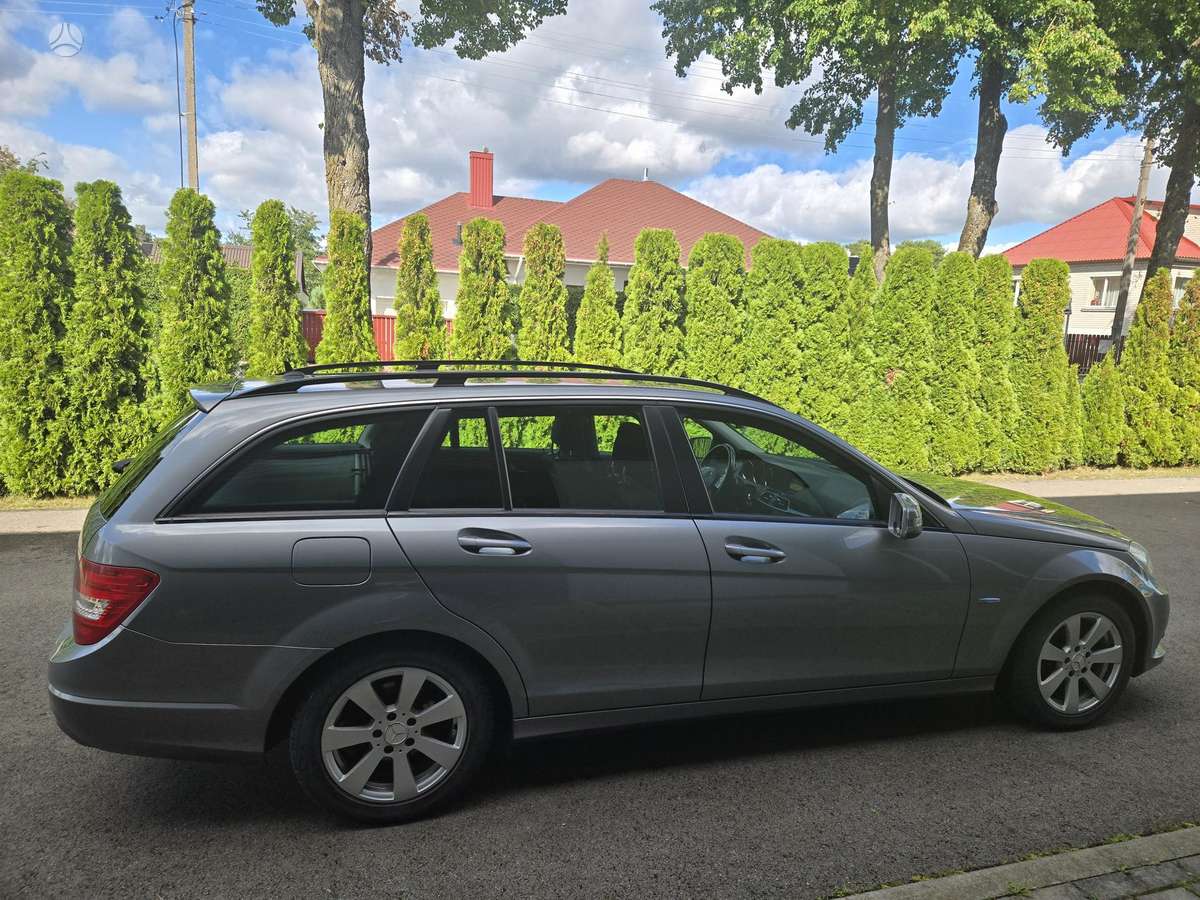 Mercedes-Benz C200 2012 — photo 6