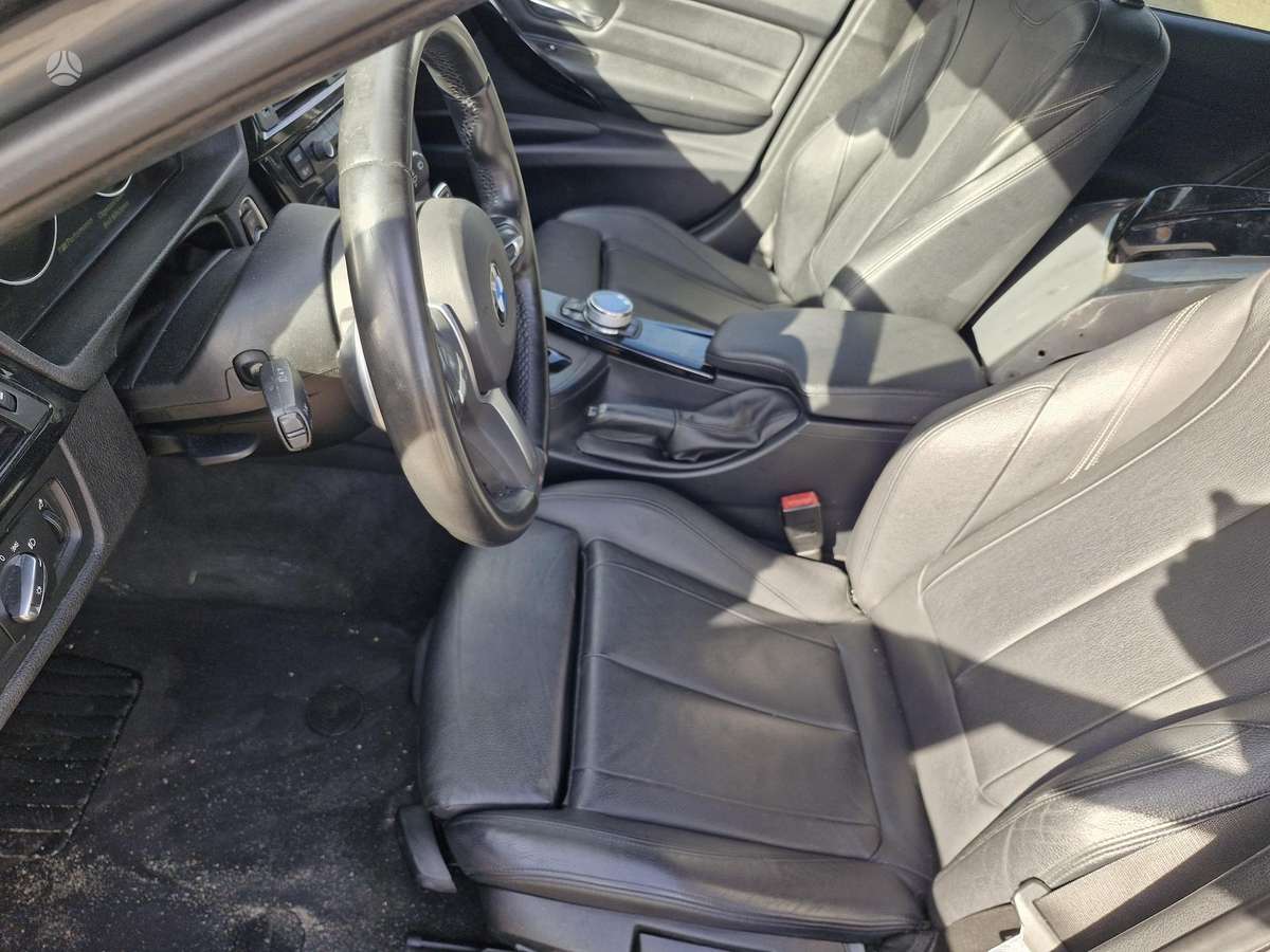BMW 320 2013 — photo 10