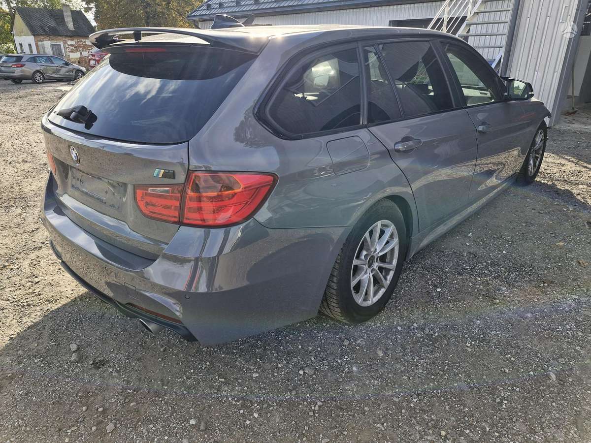 BMW 320 2013 — photo 7
