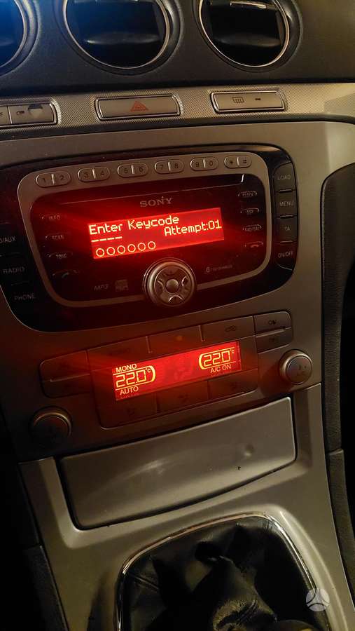Ford S-MAX 2008 — вигляд ззаду