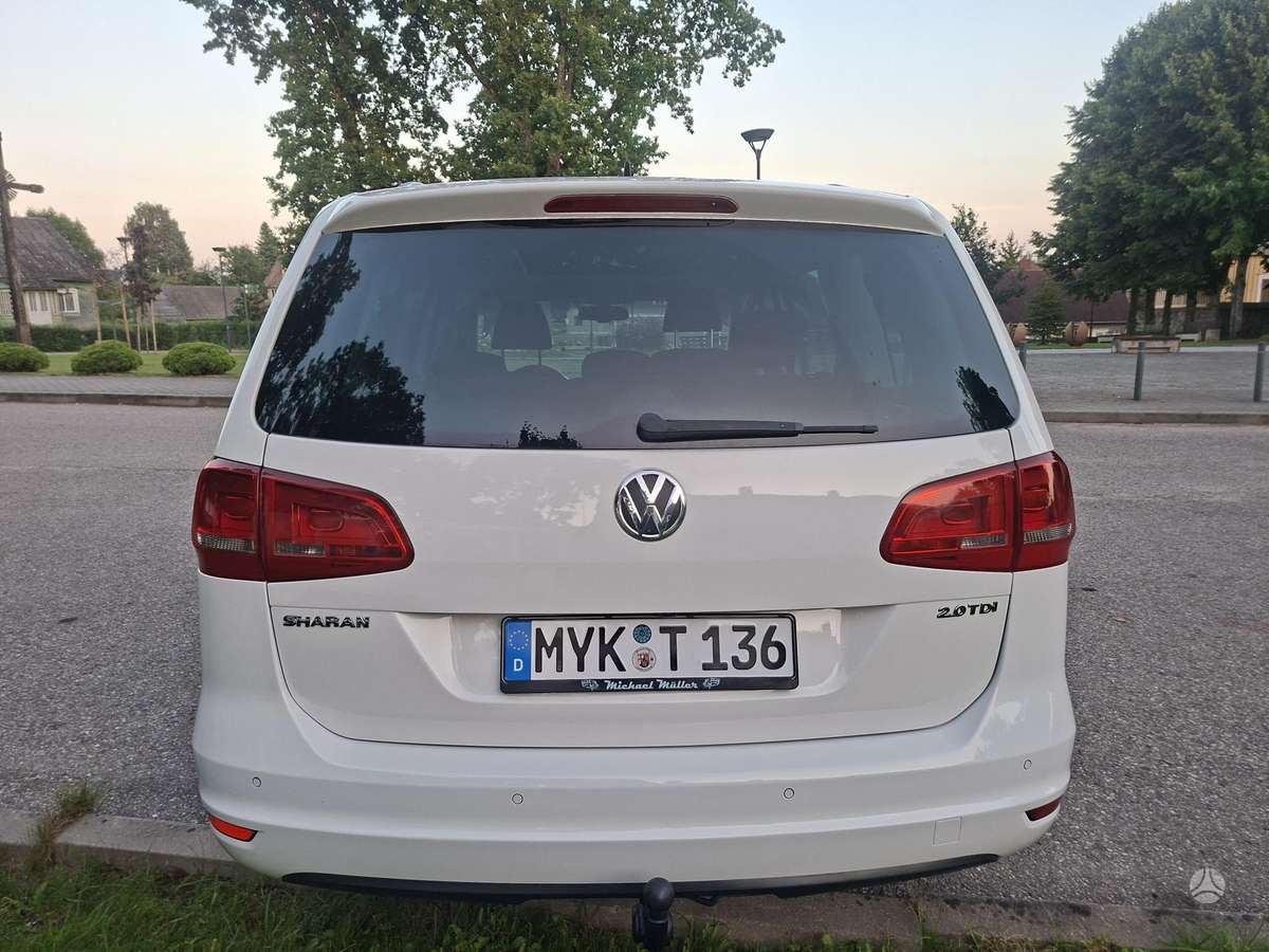 Volkswagen Sharan 2011 — photo 10