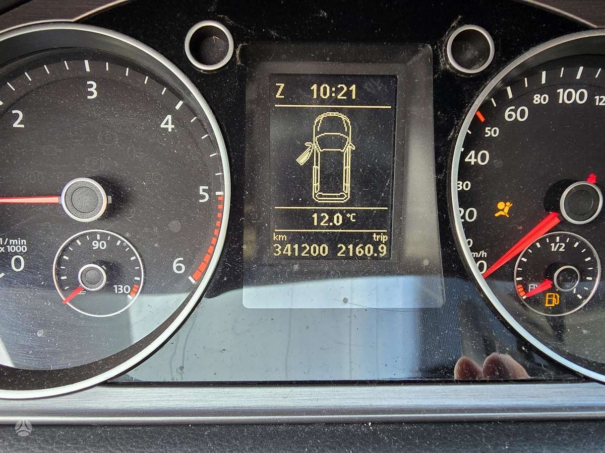 Volkswagen Passat 2012 — photo 12