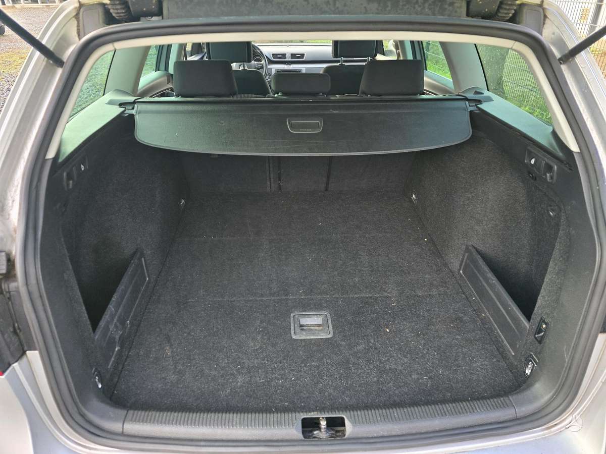 Volkswagen Passat 2012 — photo 13