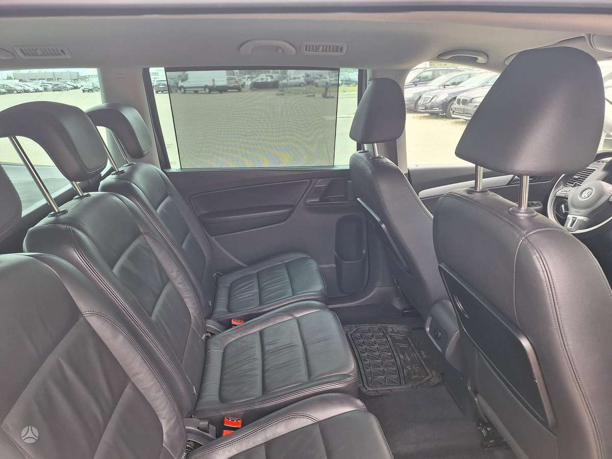Volkswagen Sharan 2011 — photo 13