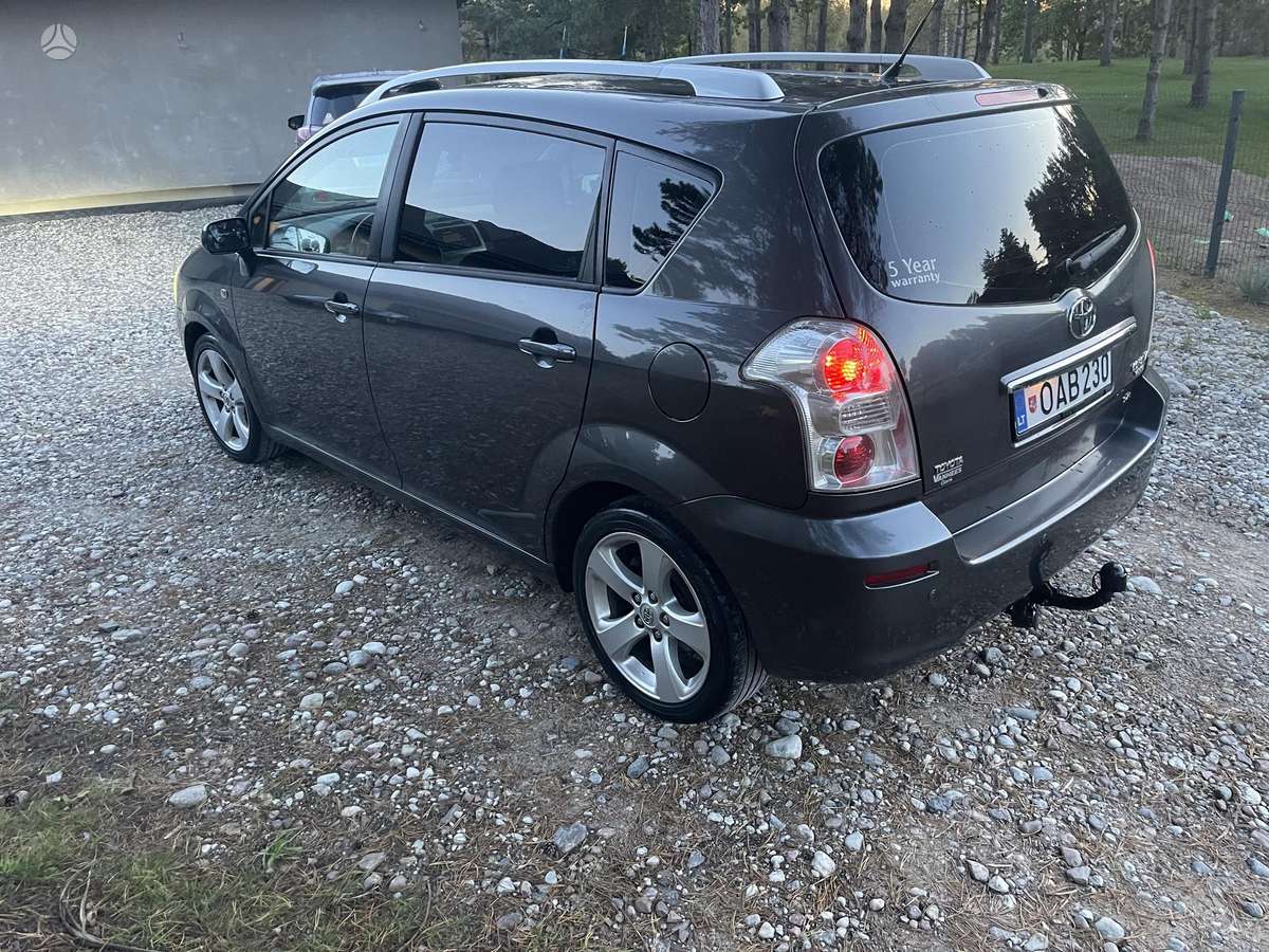 Toyota Corolla 2008 — rear view