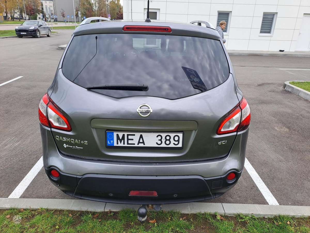 Nissan Qashqai+2 2013 — engine 1461 cm³, 110 HP (81kW)
