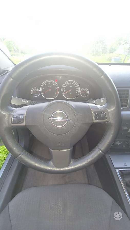 Opel Vectra 2006 — photo 12