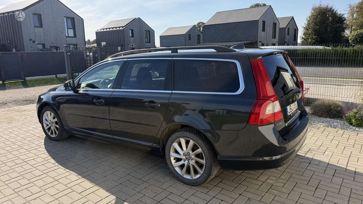 Volvo V70 2012 — двигун 1984 cm³, 163 HP (120kW)