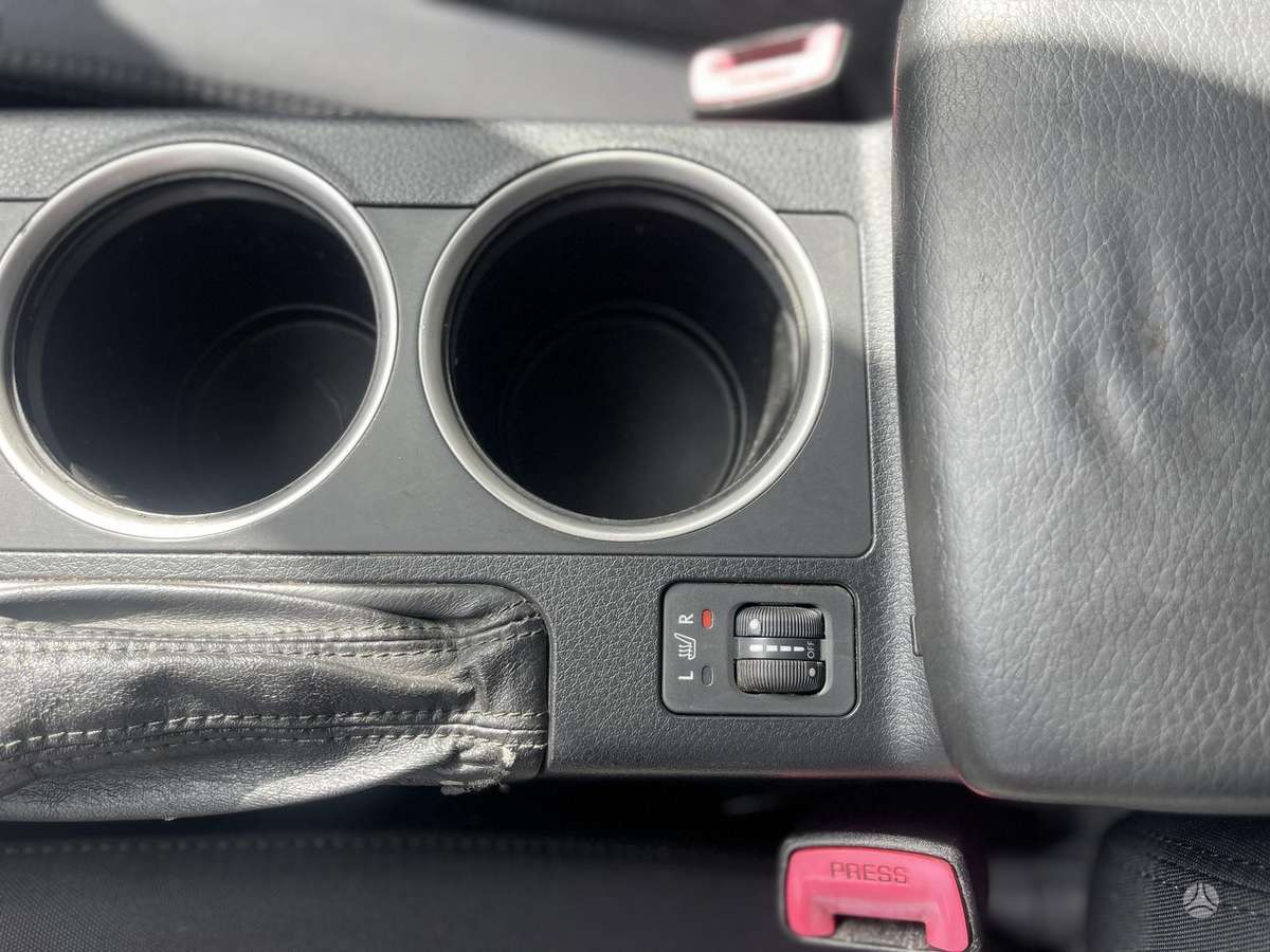 Subaru Legacy 2007 — photo 14