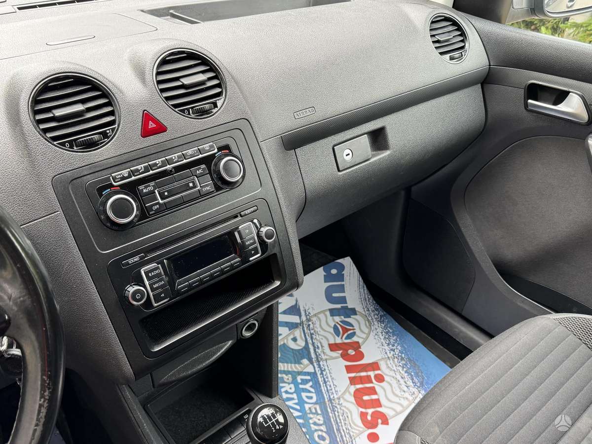 Volkswagen Caddy 2014 — photo 16