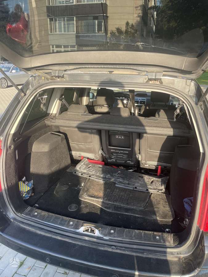 Peugeot 307 2007 — вигляд ззаду