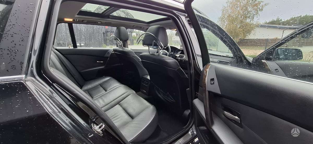 BMW 525 2004 — photo 10