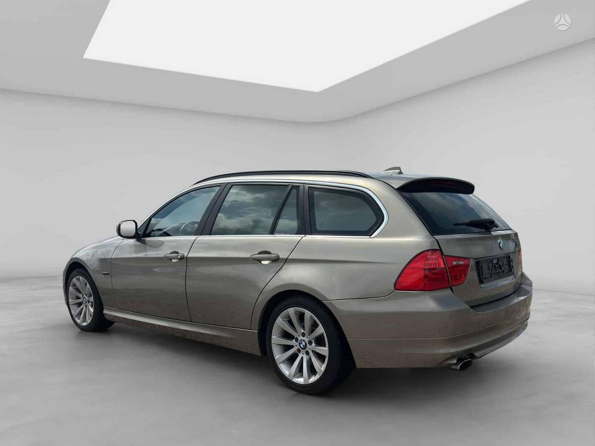 BMW 318 2012 — двигун 2000 cm³, 143 HP (105kW)