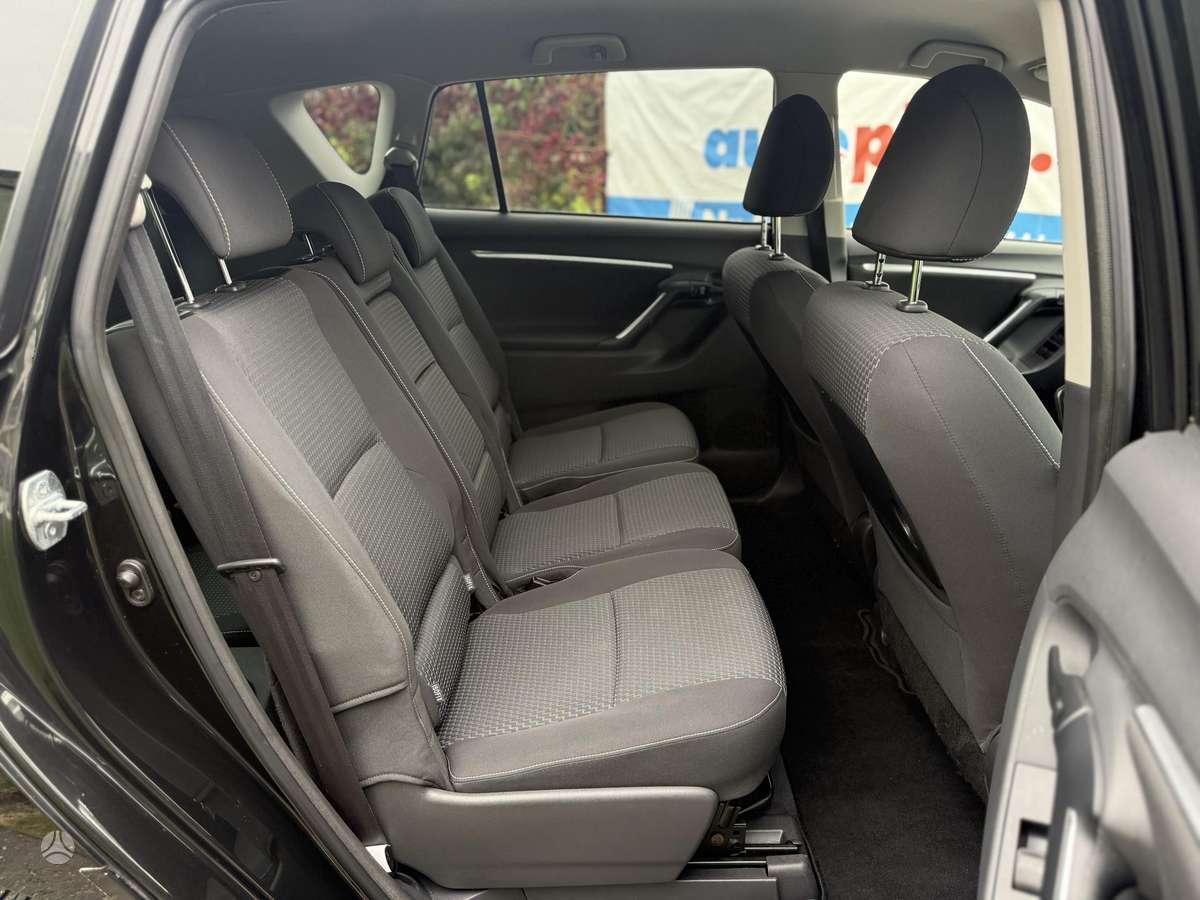 Toyota Verso 2014 — photo 11