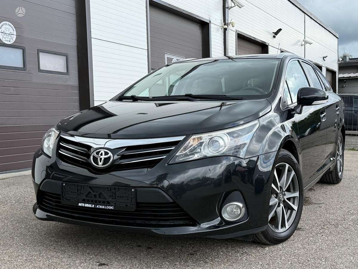 Toyota Avensis 2012 — авто для ЗСУ з Європи