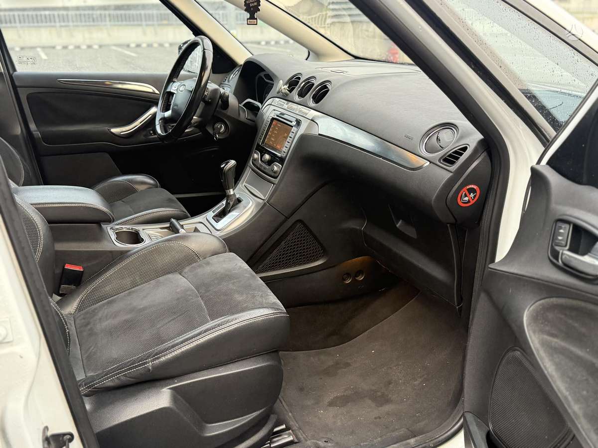 Ford S-MAX 2008 — photo 11