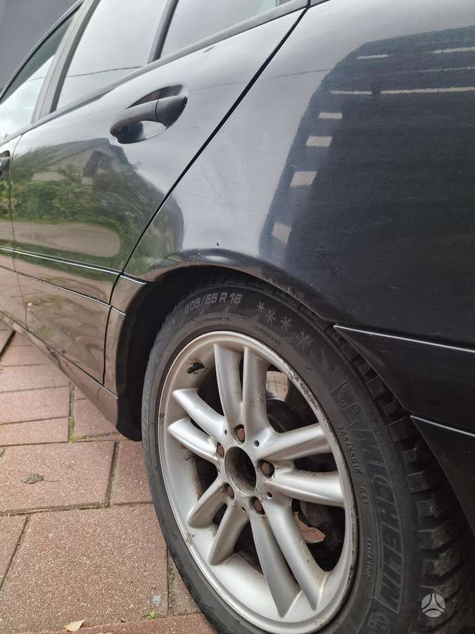 Mercedes-Benz C220 2005 — photo 10