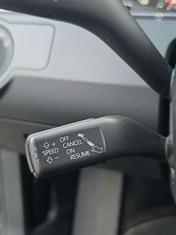 Volkswagen Passat 2012 — photo 19
