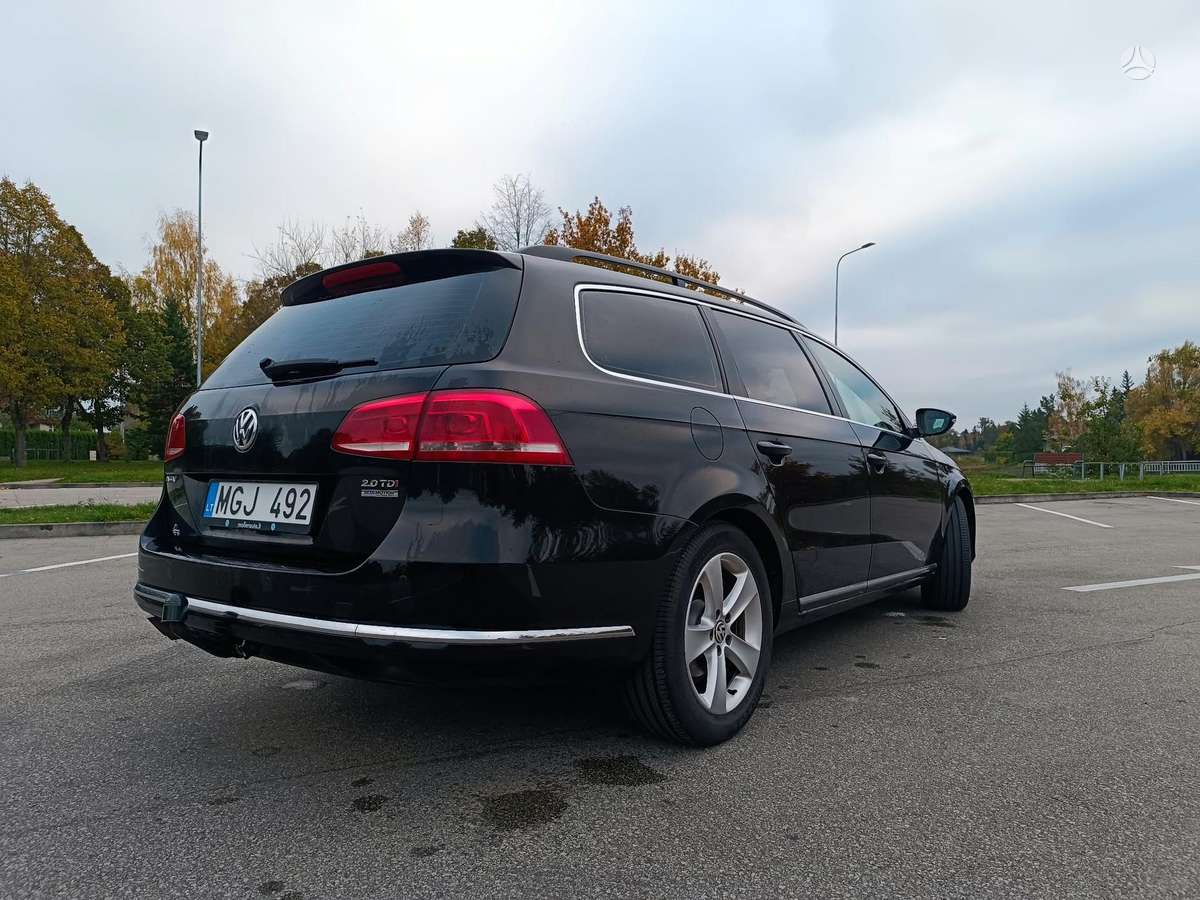 Volkswagen Passat 2012 — engine 1968 cm³, 170 HP (125kW)