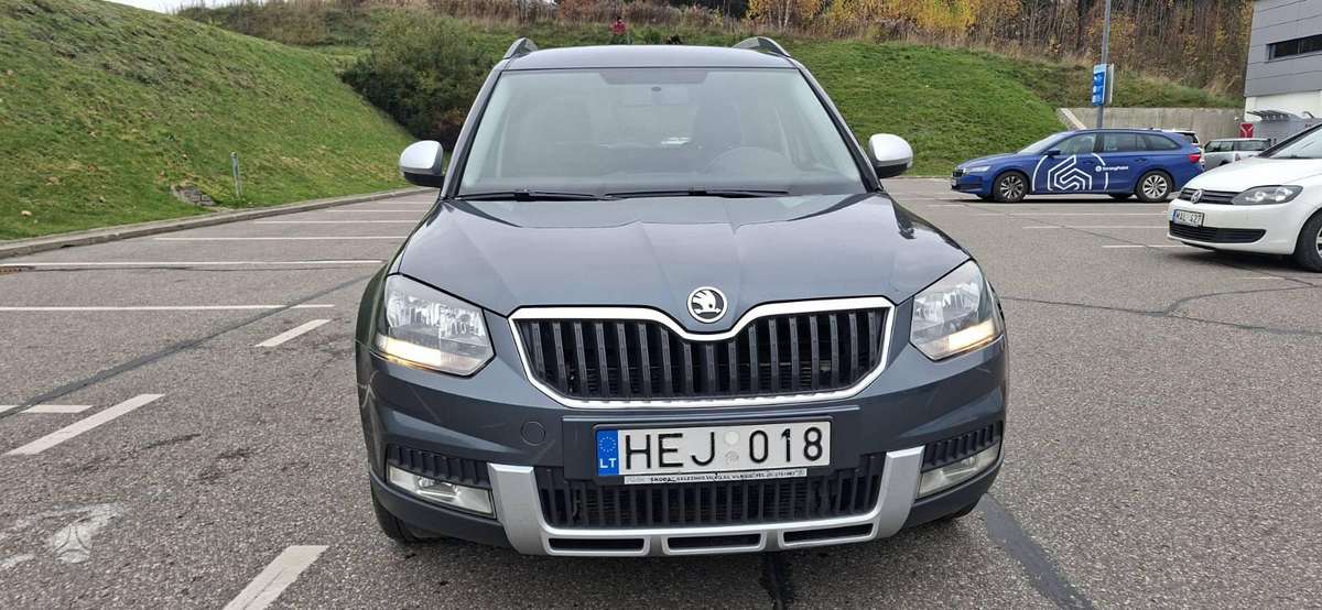 Skoda Yeti 2015 — вигляд ззаду