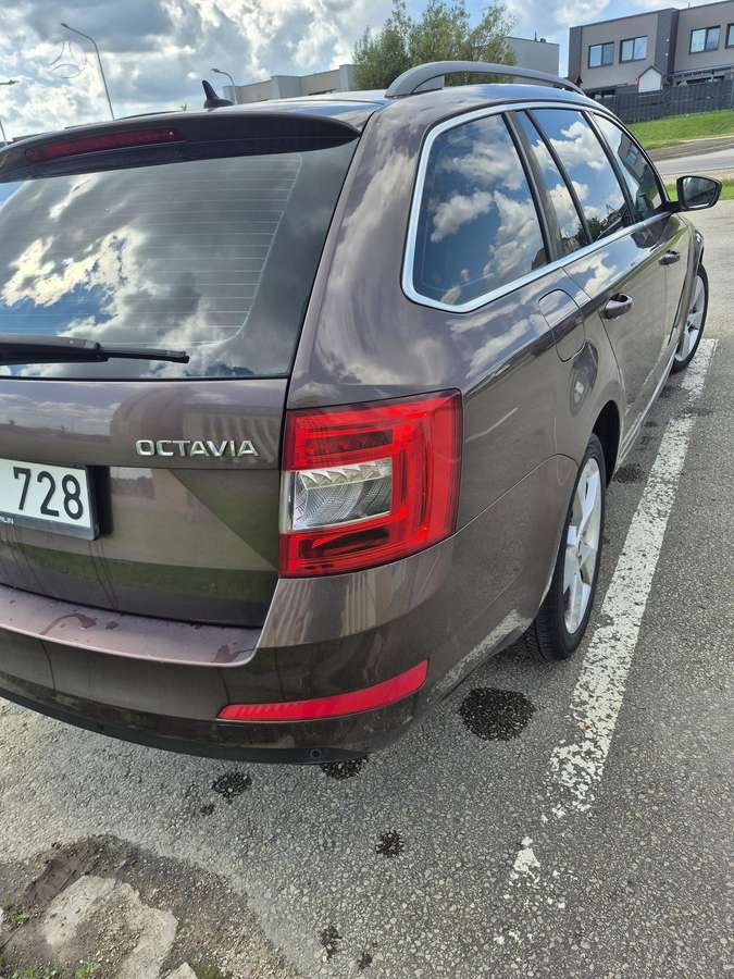 Skoda Octavia 2013 — engine 1598 cm³, 105 HP (77kW)