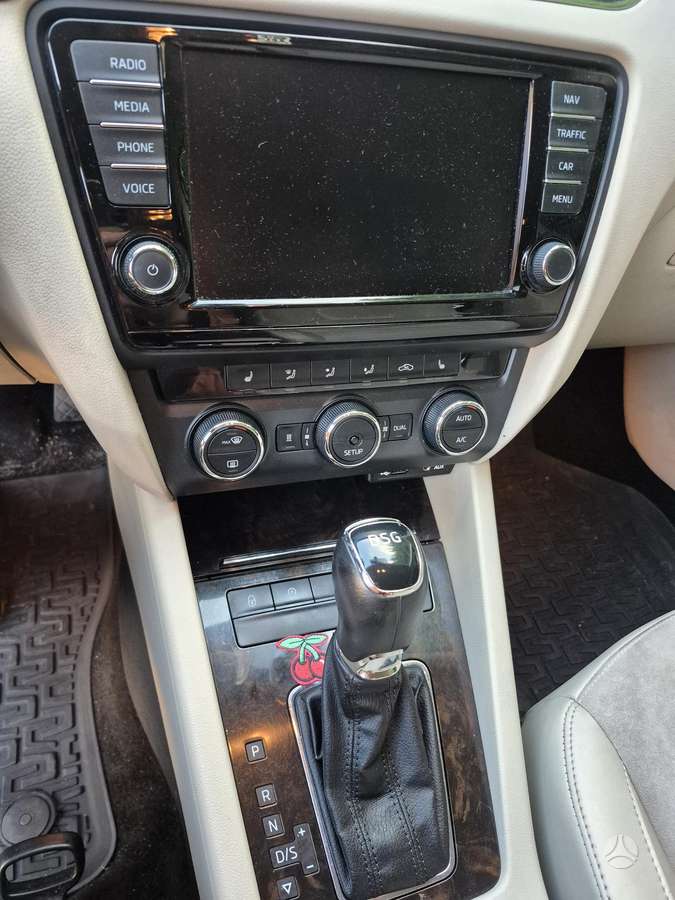 Skoda Octavia 2013 — photo 9