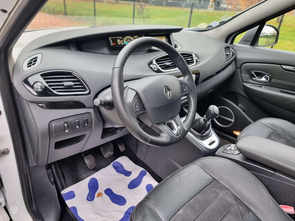 Renault Scenic 2013 — photo 14