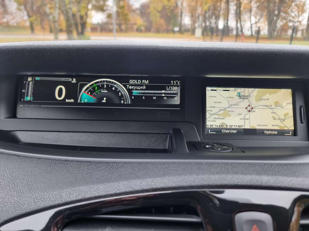 Renault Scenic 2013 — photo 17