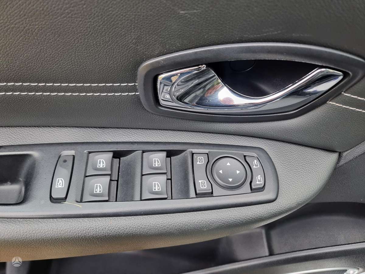Renault Scenic 2013 — photo 25