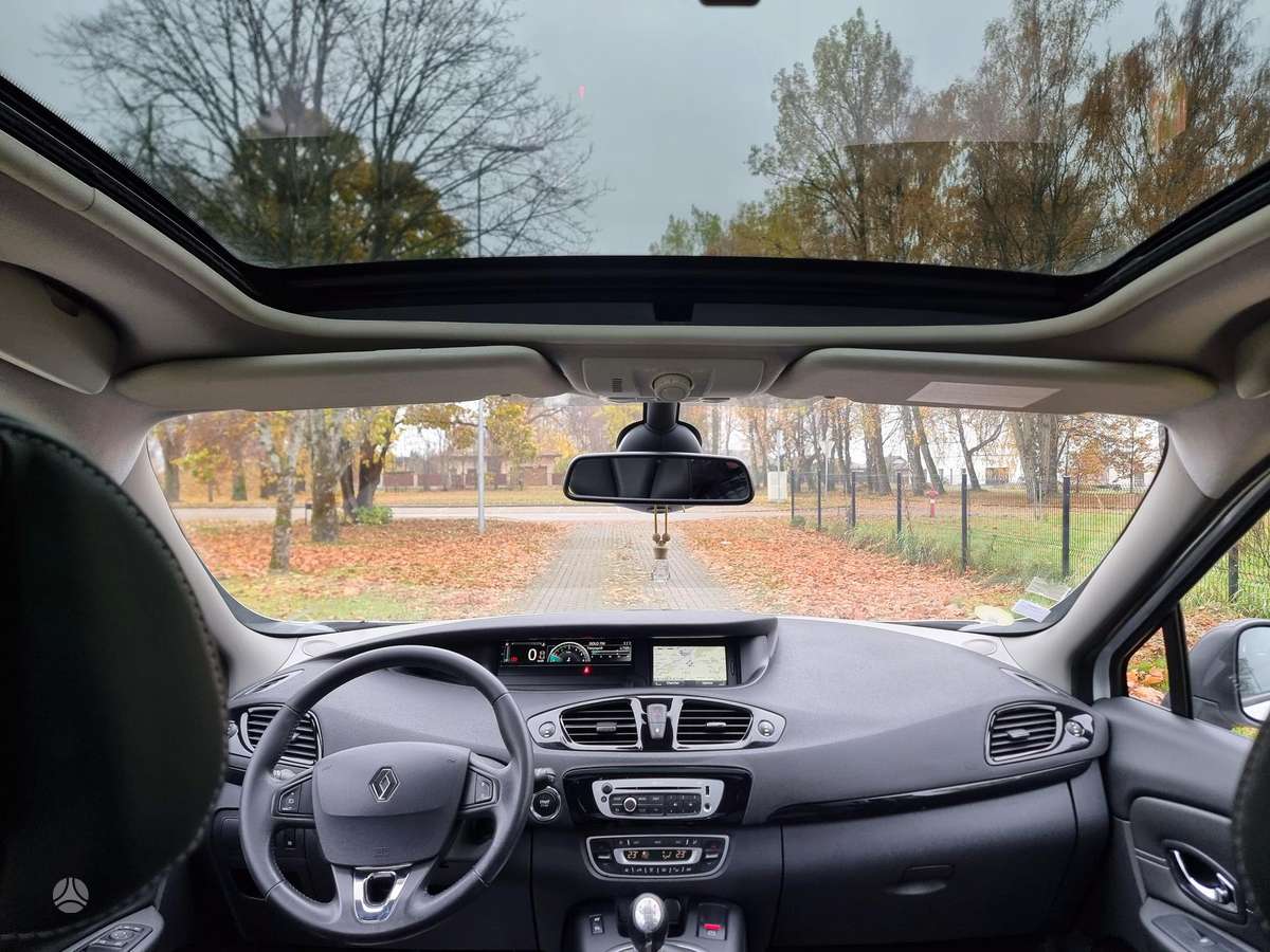 Renault Scenic 2013 — photo 36