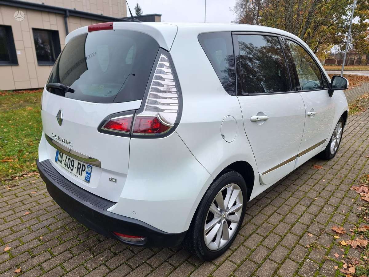 Renault Scenic 2013 — engine 1600 cm³, 131 HP (96kW)