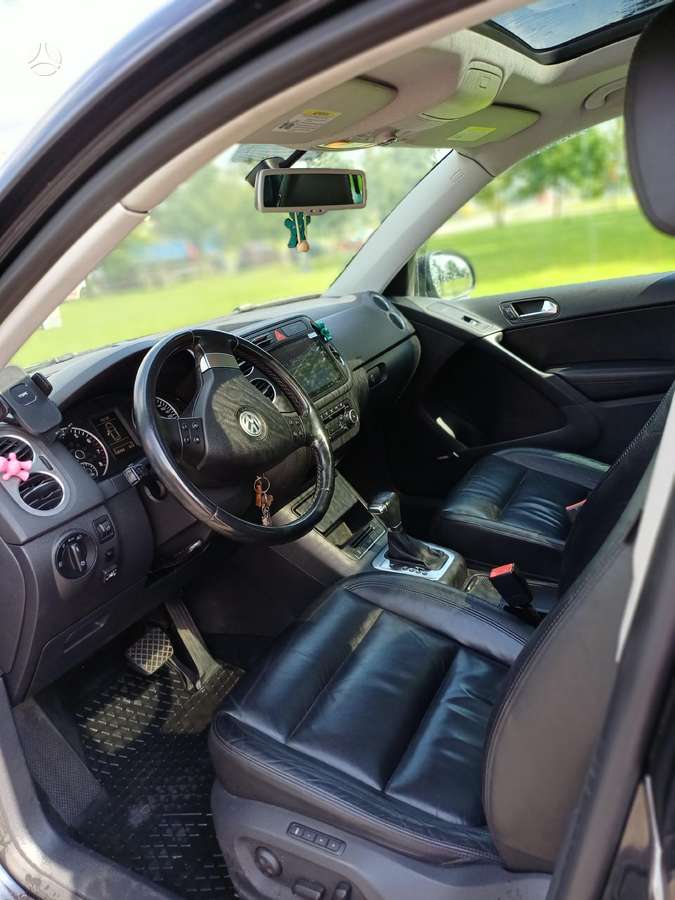 Volkswagen Tiguan 2010 — photo 5