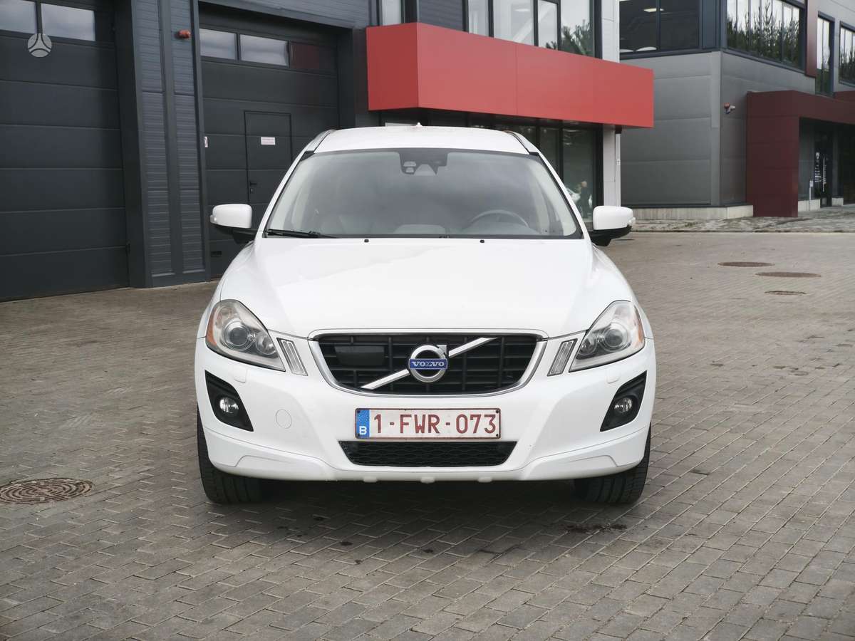 Volvo XC60 2009 — вигляд ззаду