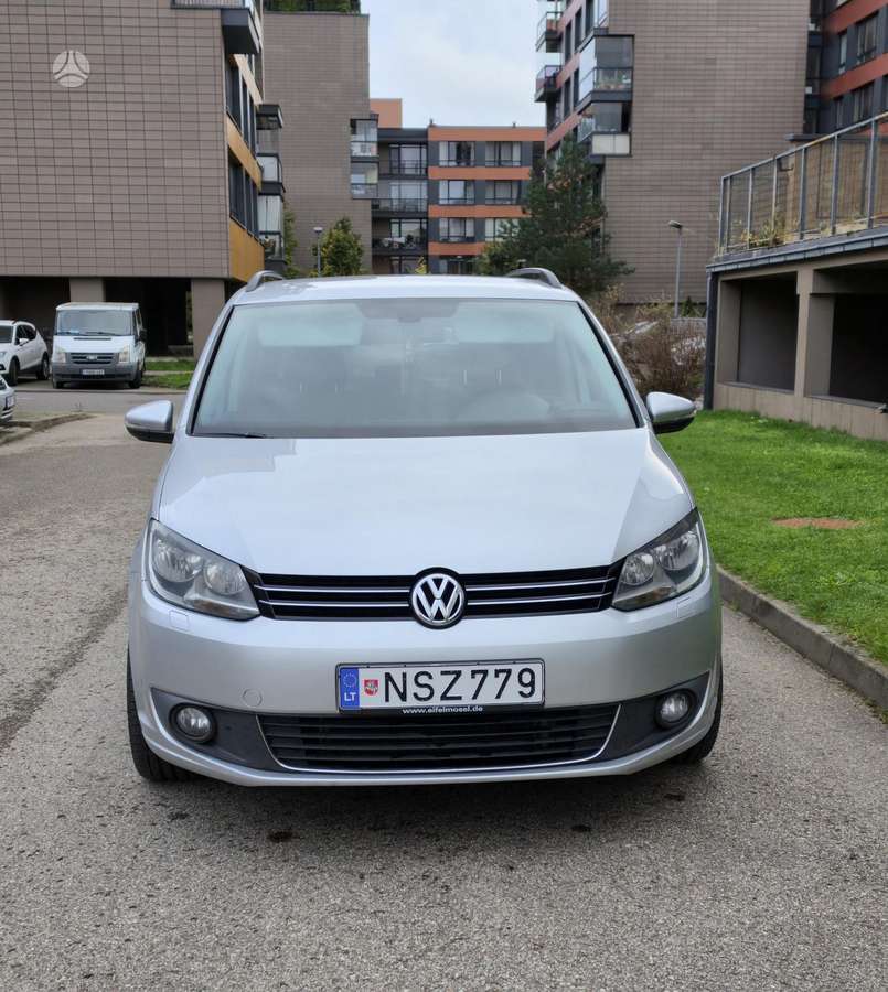 Volkswagen Touran 2011 — photo 7