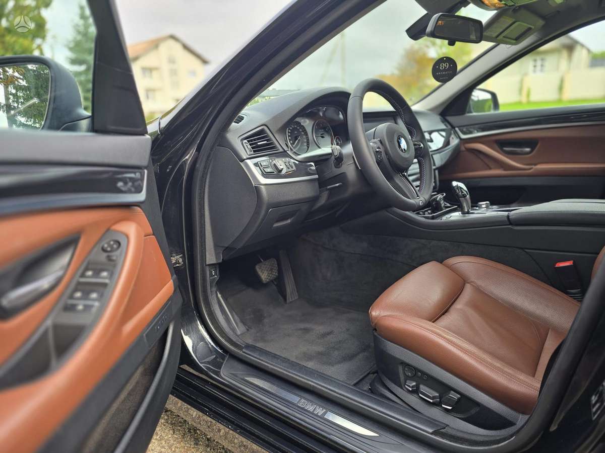 BMW 520 2011 — photo 8