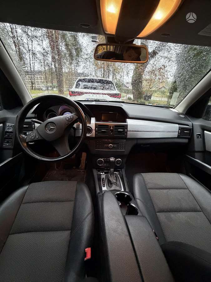 Mercedes-Benz GLK220 2010 — photo 11