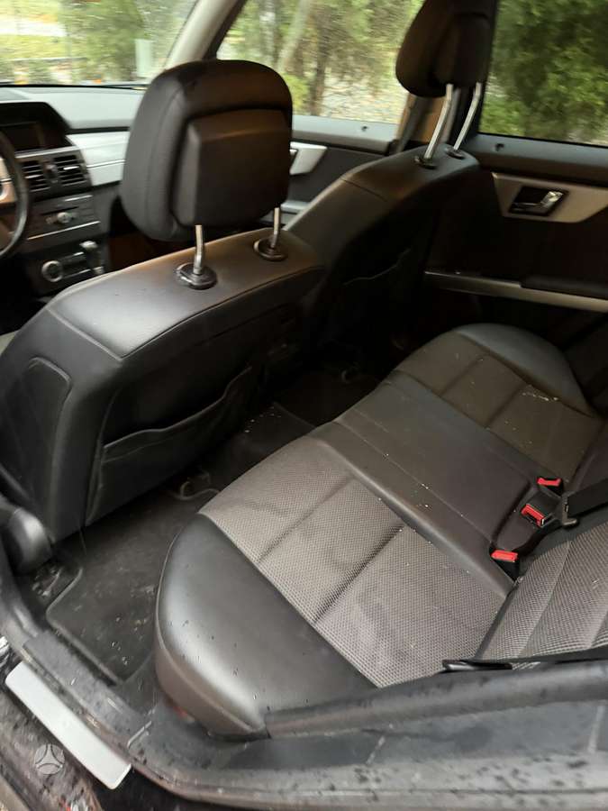 Mercedes-Benz GLK220 2010 — photo 12