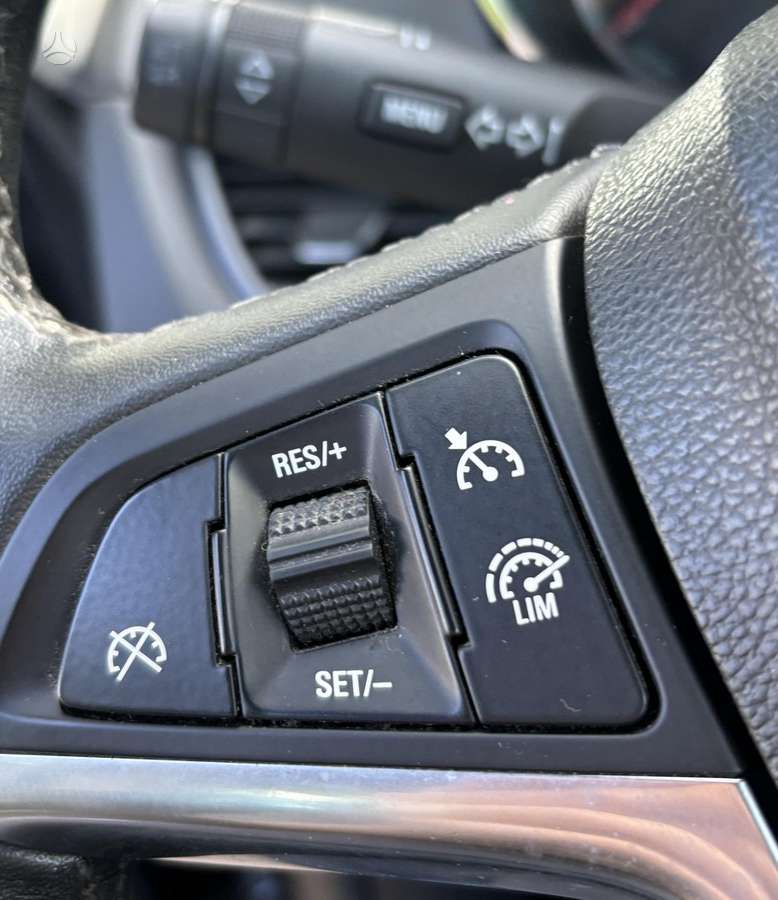 Opel Zafira 2013 — фото 19